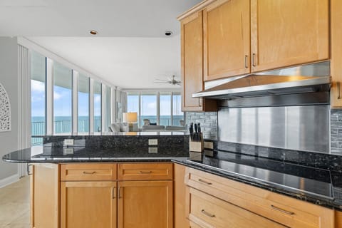 Condo, Multiple Beds (Mediterranean East 1101) | Private kitchen | Oven, toaster, paper towels