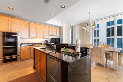 Condo, Multiple Beds (Mediterranean East 401) | Private kitchen | Oven, toaster, paper towels