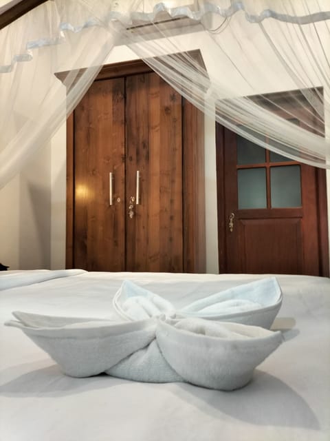 Basic Double Room | Individually furnished, desk, iron/ironing board, free WiFi