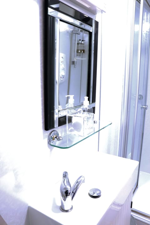 Single Room, Ensuite | Bathroom