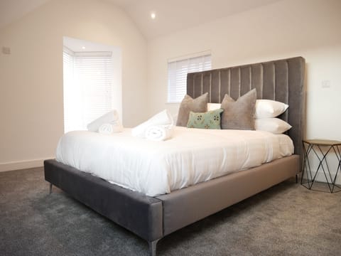 Classic House | 3 bedrooms, soundproofing, iron/ironing board, free WiFi