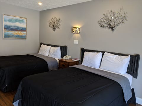 Standard Double Room, 2 Double Beds, Smoking | Desk, rollaway beds, free WiFi, bed sheets