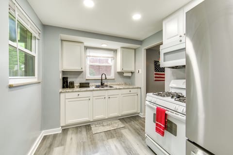 House (3 Bedrooms) | Interior