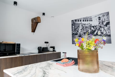 Duplex | Private kitchen | Espresso maker, coffee/tea maker, electric kettle