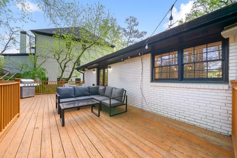 House | Terrace/patio