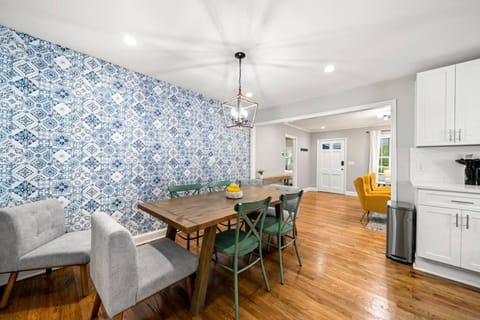 House | 3 bedrooms, iron/ironing board