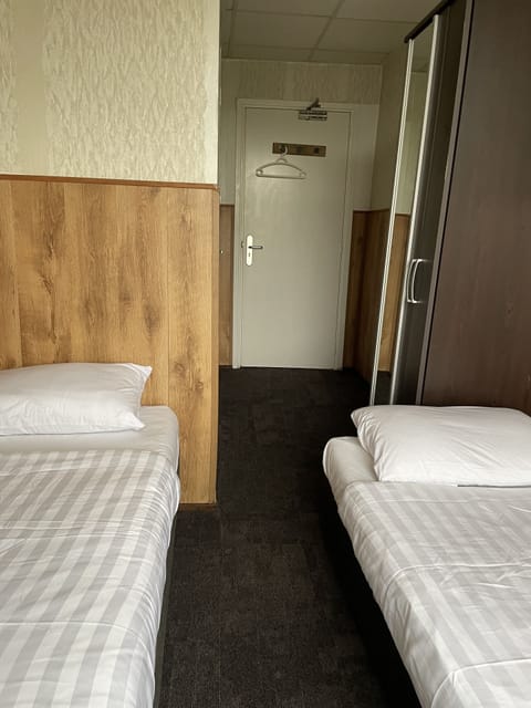 City Twin Room, City View | Free WiFi, bed sheets