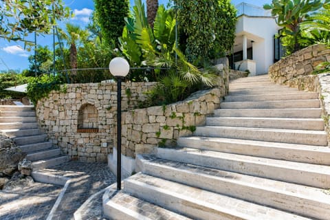 Standard Villa, 6 Bedrooms, Balcony (Villa Nice Dream with Pool in Neviano) | Property grounds