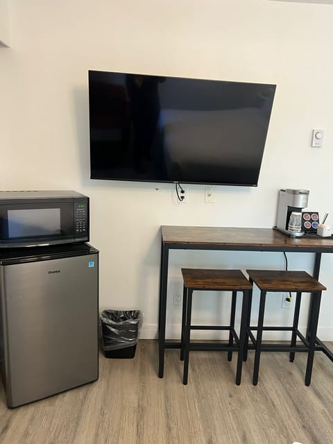 50-inch Smart TV with cable channels, TV