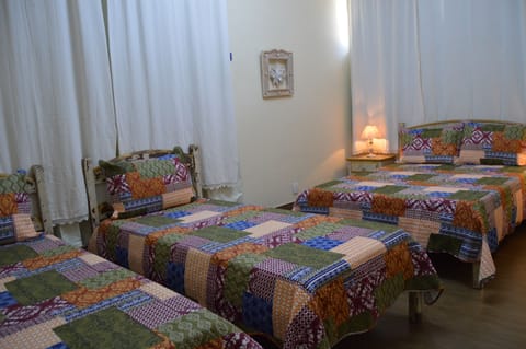 Comfort Quadruple Room | Desk, free WiFi