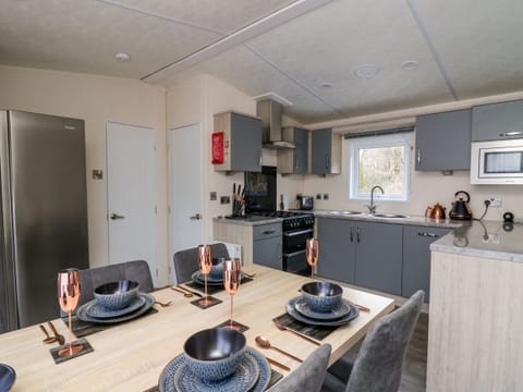 Fridge, dishwasher, electric kettle, toaster