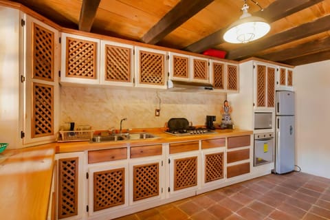 Gallery Room | Private kitchen