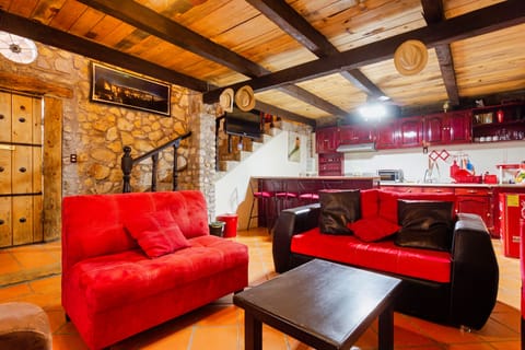 Superior Cabin | Living room | 30-inch flat-screen TV with digital channels, TV