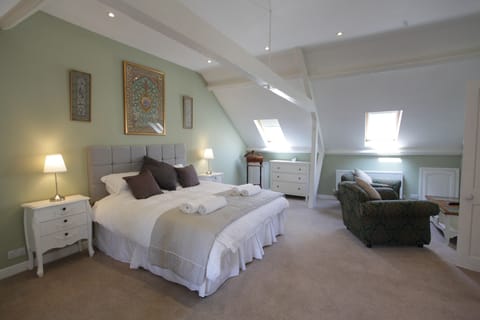 Superior Double Room | Desk, iron/ironing board (on request), WiFi (free)