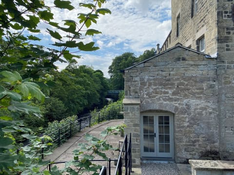 Cottage | Property grounds