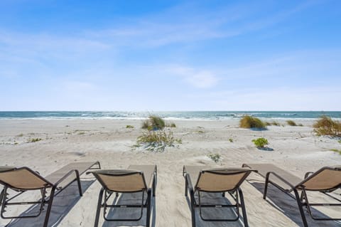 Studio | Beach | On the beach
