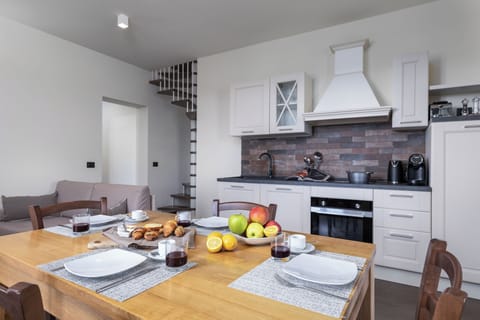 Premium Apartment | Private kitchen | Fridge, microwave, oven, stovetop