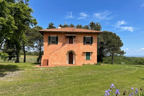 Family House, 4 Bedrooms, Fireplace, Mountainside (La Casa Della Quercia Relax In) | Garden