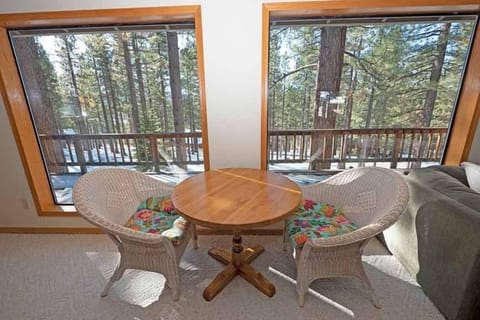 House, 4 Bedrooms | Outdoor dining