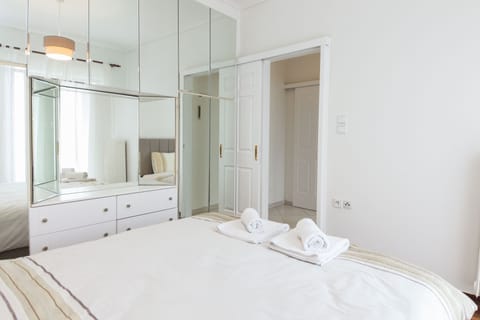 Apartment | 2 bedrooms, iron/ironing board, free WiFi
