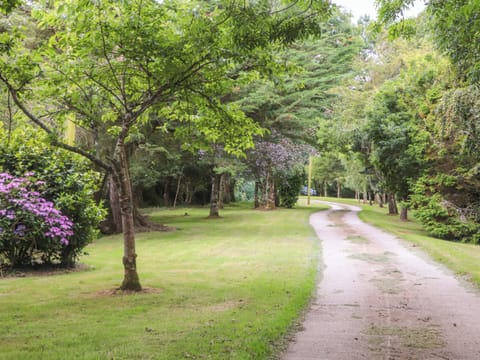 Cottage | Property grounds