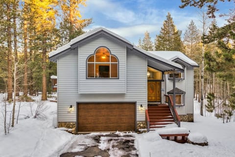 House, 4 Bedrooms | Exterior