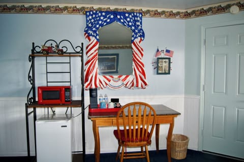 Desk, free WiFi, bed sheets