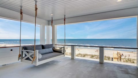 House (6 Bedrooms) | Interior