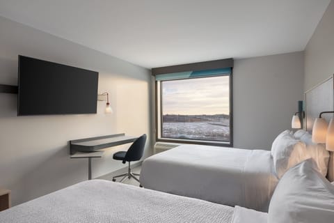 Pillowtop beds, desk, laptop workspace, blackout drapes