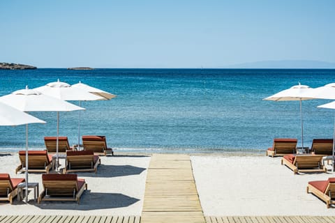 Beach nearby, sun loungers, beach umbrellas, beach towels