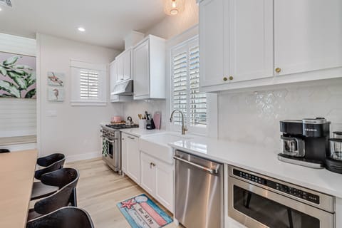 Cottage (2 Bedrooms) | Interior