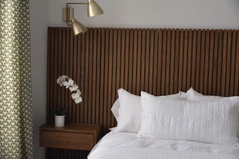 The Oxford Suite | Individually decorated, individually furnished, laptop workspace