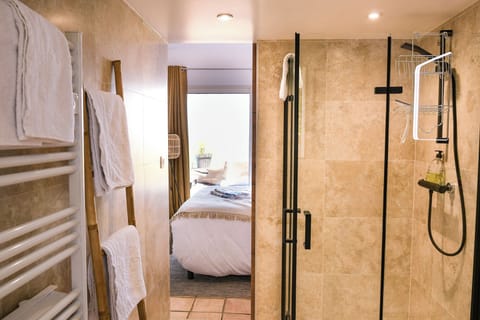 Double Room, 1 Bedroom, Pool View | Bathroom | Hair dryer, slippers, towels, soap