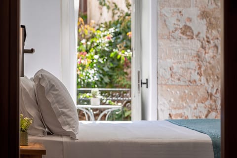 Gallery Double Room, City View | Premium bedding, down comforters, individually decorated
