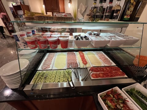 Daily buffet breakfast for a fee
