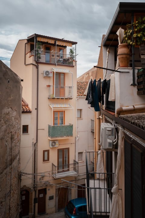 House | 1 bedroom