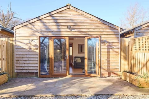 House | 1 bedroom, iron/ironing board