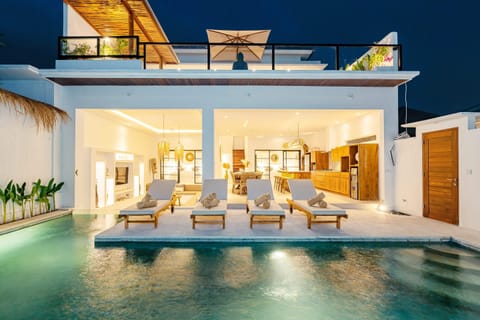 Basic Villa | Pool | Outdoor pool