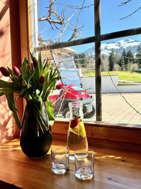 Deluxe House, Mountain View | 4 bedrooms, desk