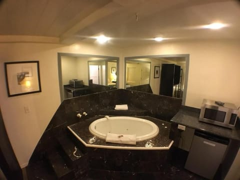 Superior Single Room | Bathroom