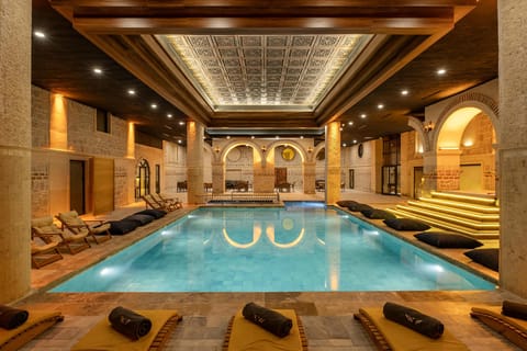 Sauna, hot tub, steam room, Turkish bath, aromatherapy