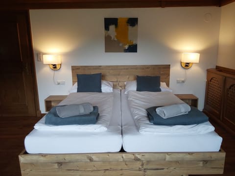 Quadruple Room, 2 Queen Beds, Non Smoking, Mountain View | Free WiFi