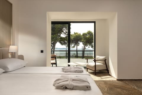 SUPERIOR DOUBLE ROOM SEA VIEW, DISABILITY ACCESS, FRENCH BALCONY | Hypo-allergenic bedding, minibar, in-room safe, desk