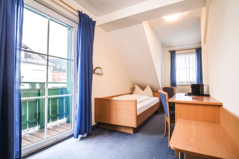 City Double or Twin Room | Free WiFi