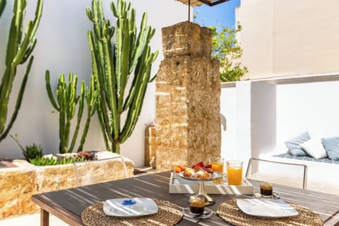 Apartment | Terrace/patio