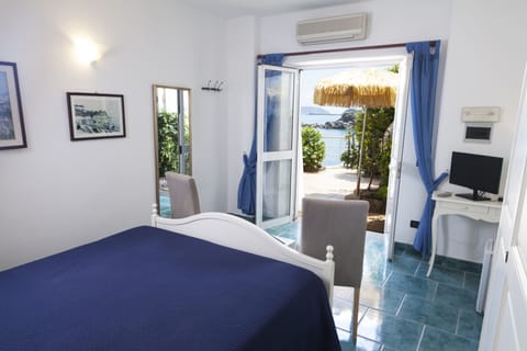 Classic Room, Sea View | 1 bedroom, memory foam beds, free WiFi, bed sheets