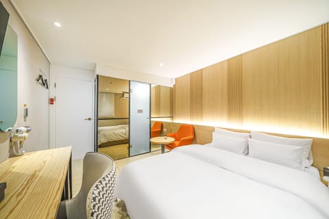 Basic Double Room | Premium bedding, memory foam beds, desk, laptop workspace