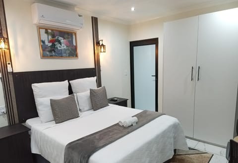 Executive Double or Twin Room | Air conditioning
