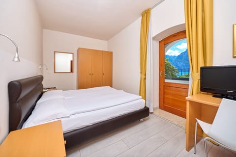 Exclusive Double Room, Balcony, Lake View | Premium bedding, down comforters, in-room safe, desk