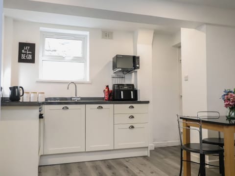 Fridge, dishwasher, electric kettle, toaster